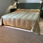 Medieval De Hotel 4*