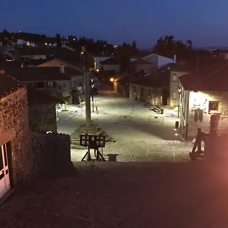 Medieval De Hotel Penedono