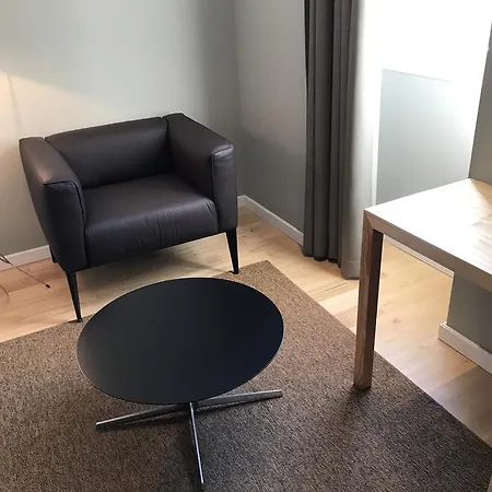 Medieval De Hotel 4*