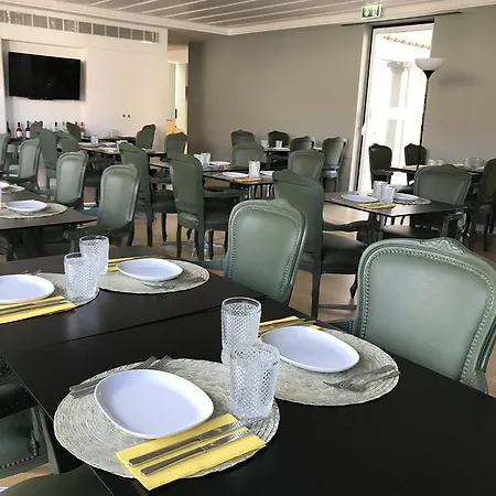 Medieval De Hotel 4*