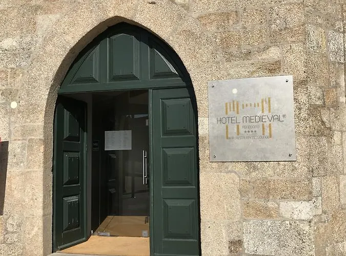 Medieval De Hotel 4*